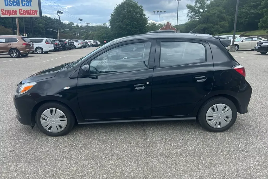 2022 Mitsubishi Mirage ES photo 1