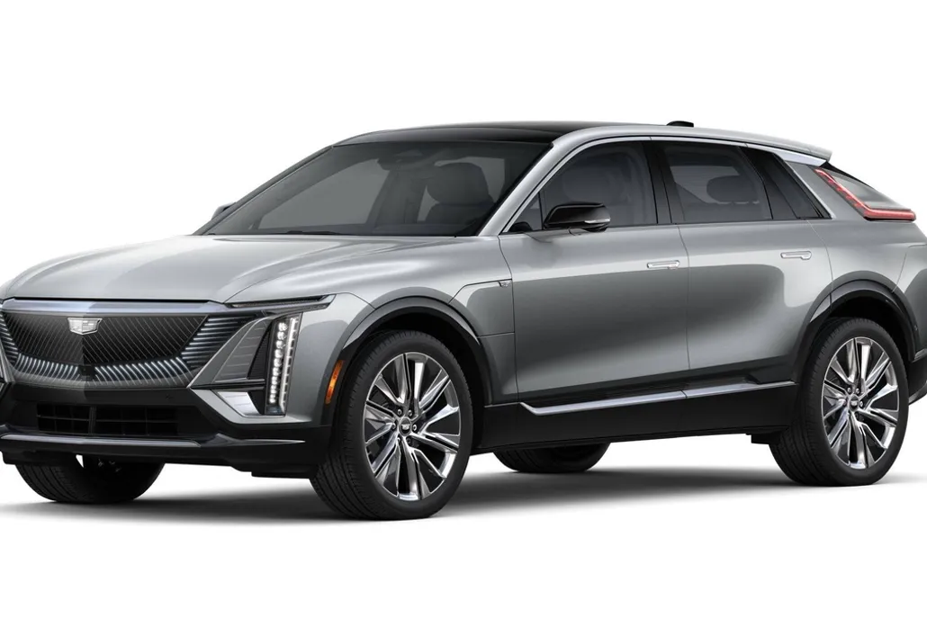 2025 Cadillac Lyriq Luxury photo 1