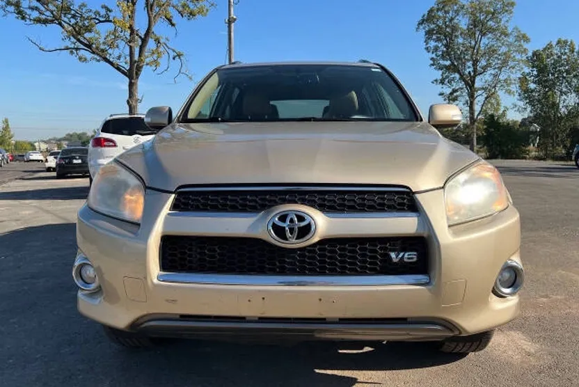 2012 Toyota RAV4 Limited photo 1