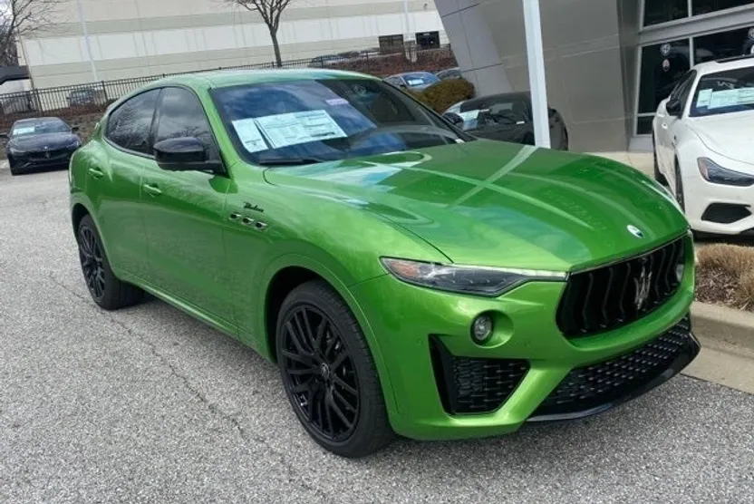2023 Maserati Levante Modena photo 1