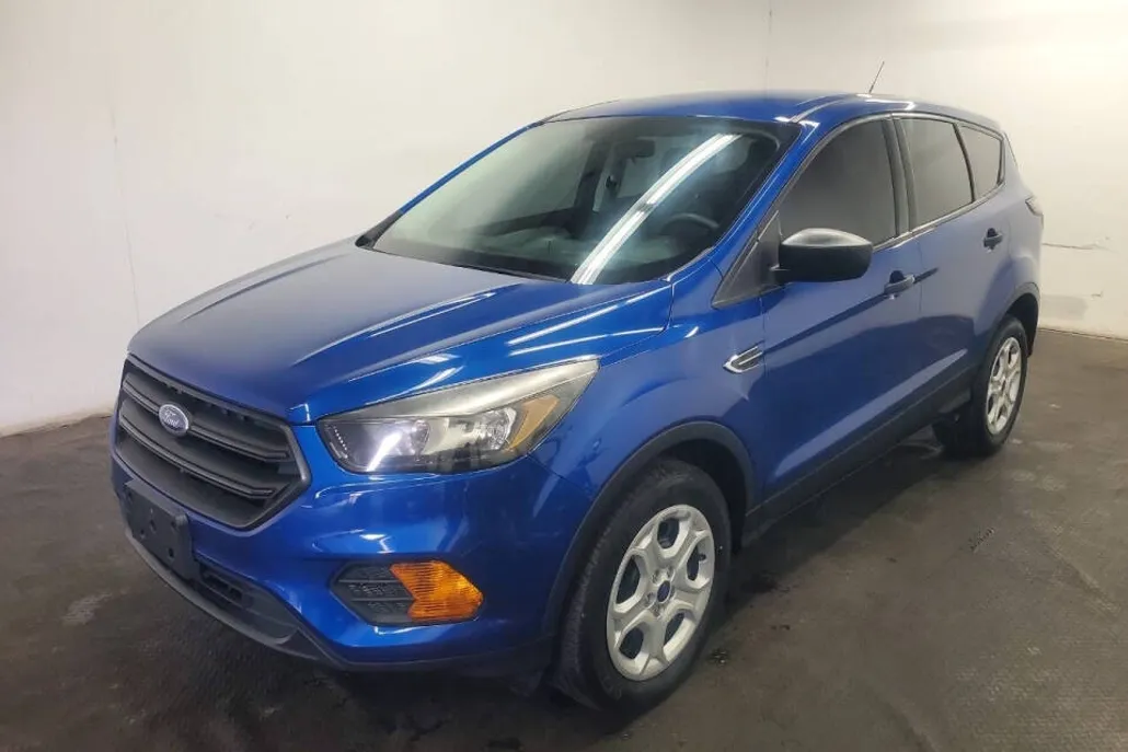 2018 Ford Escape S photo 1