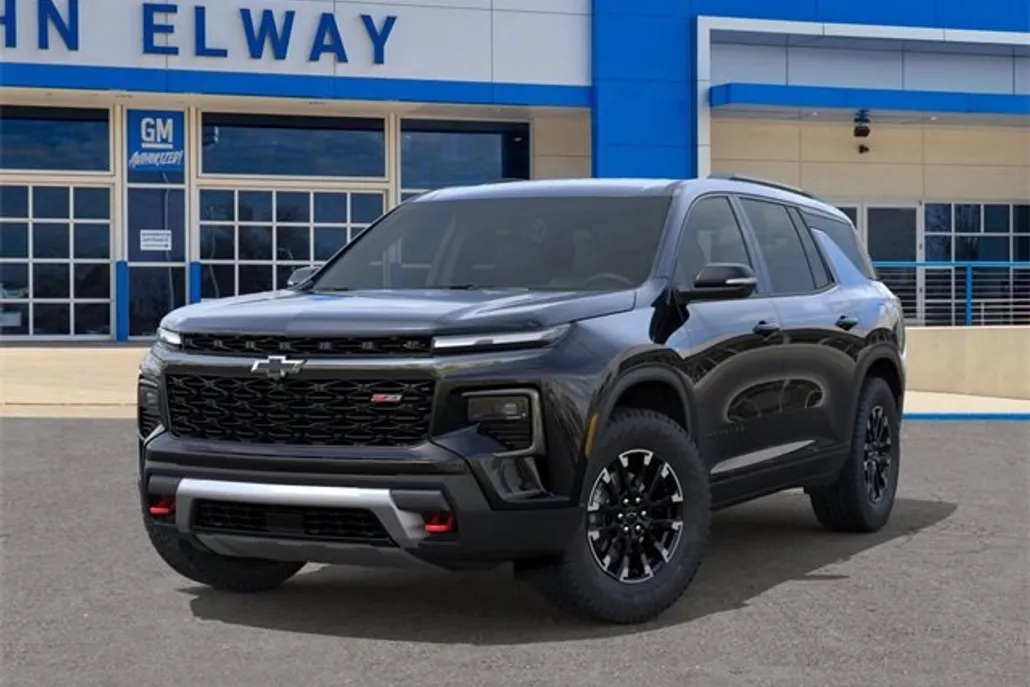 2026 Chevrolet Traverse Z71 photo 1
