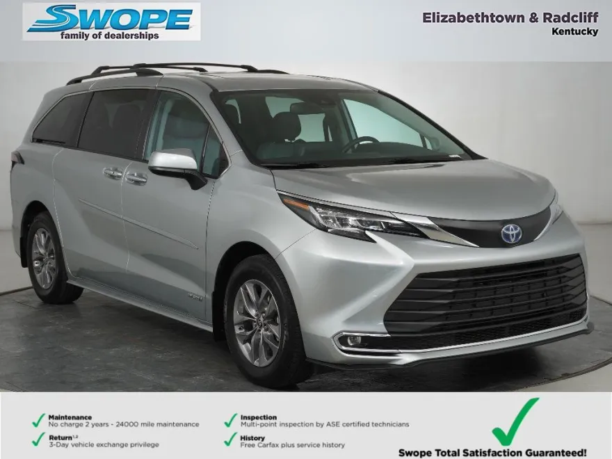 2021 Toyota Sienna XLE photo 1