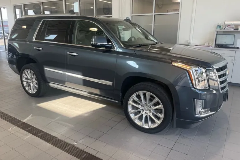 2020 Cadillac Escalade Premium Luxury photo 1