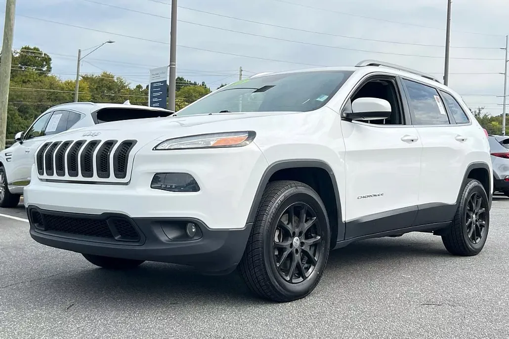 2018 Jeep Cherokee Latitude photo 1
