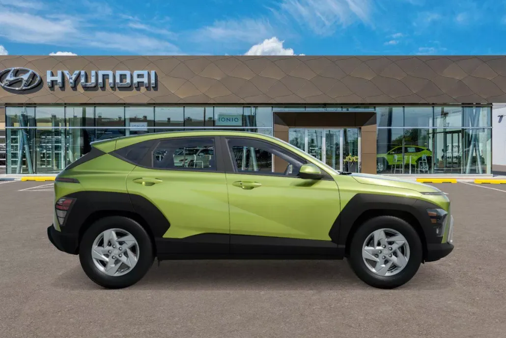 2026 Hyundai Kona SE photo 1