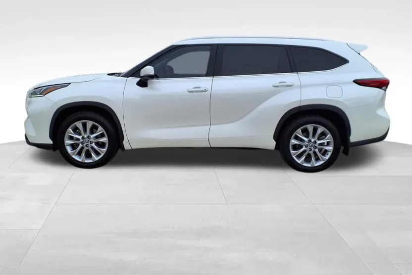 2020 Toyota Highlander Limited photo 1