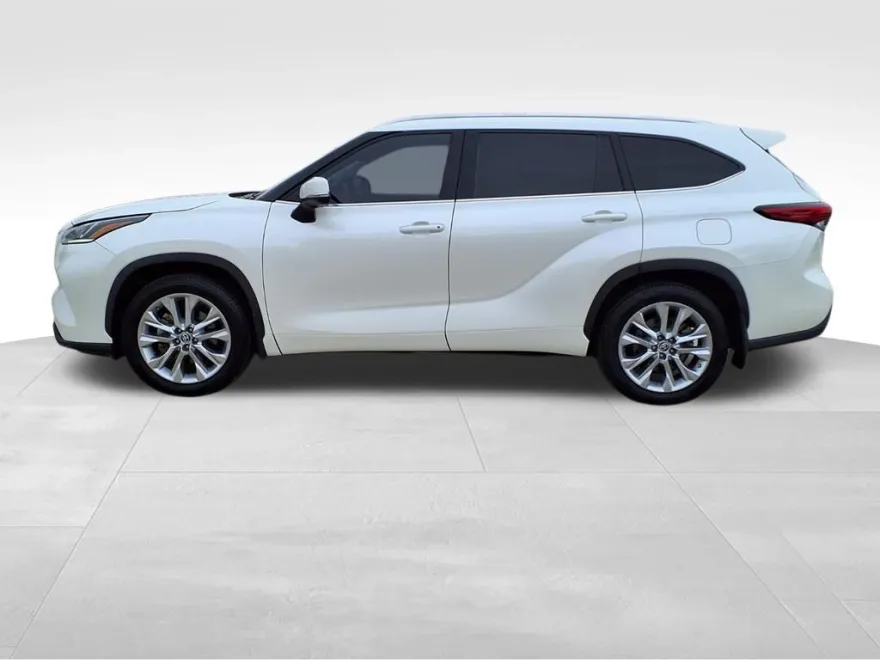 2020 Toyota Highlander Limited photo 1