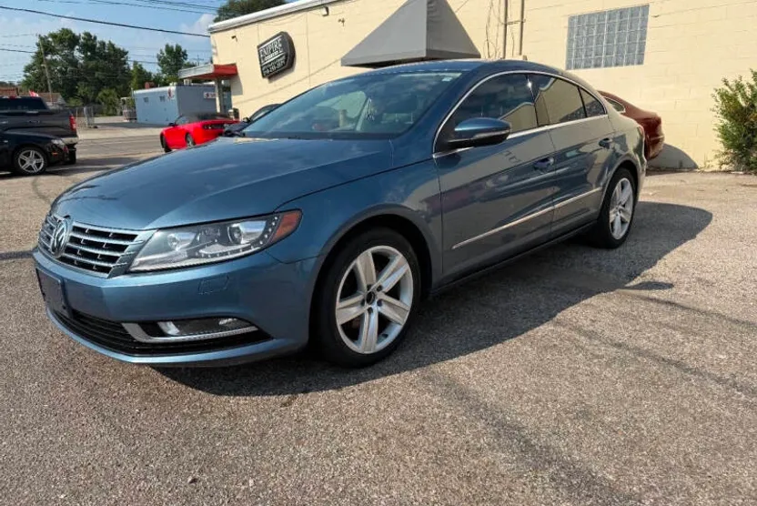 2017 Volkswagen CC 2.0T Sport photo 1