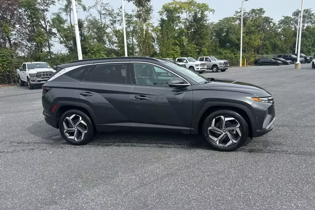 2022 Hyundai Tucson Limited photo 1
