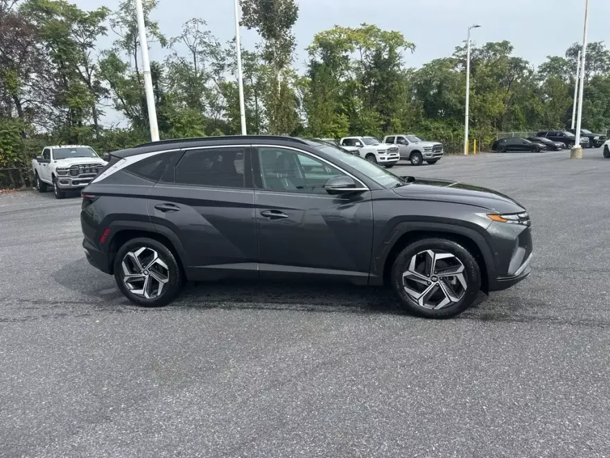 2022 Hyundai Tucson Limited photo 1