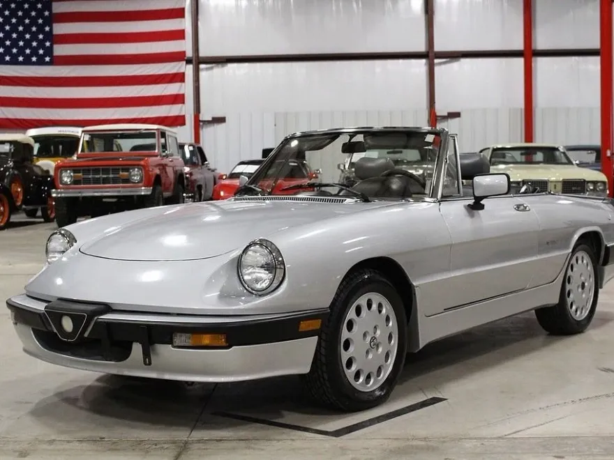 1989 Alfa Romeo Spider QUADRIFOGLIO photo 1