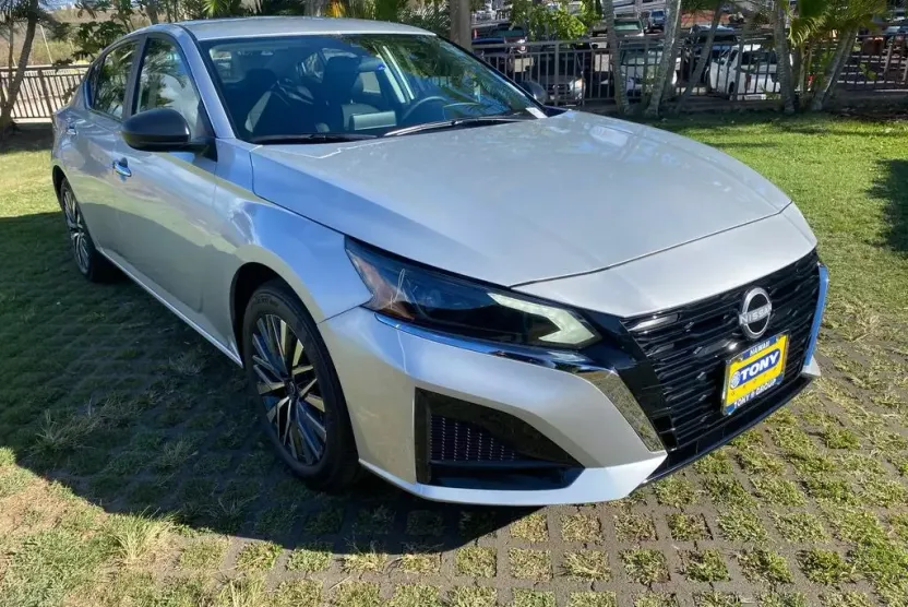 2025 Nissan Altima 2.5 SV photo 1
