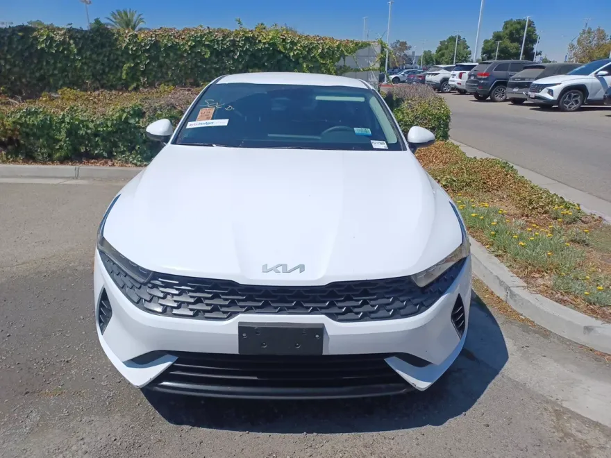 2023 Kia K5 LXS photo 1