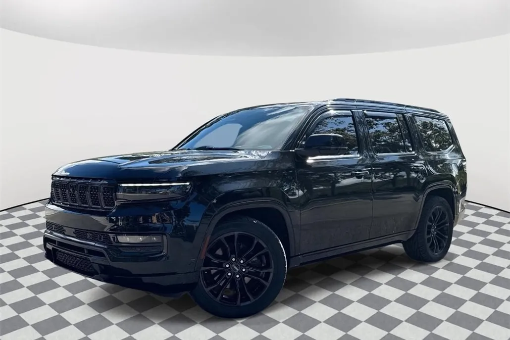 2022 Jeep Grand Wagoneer II photo 1