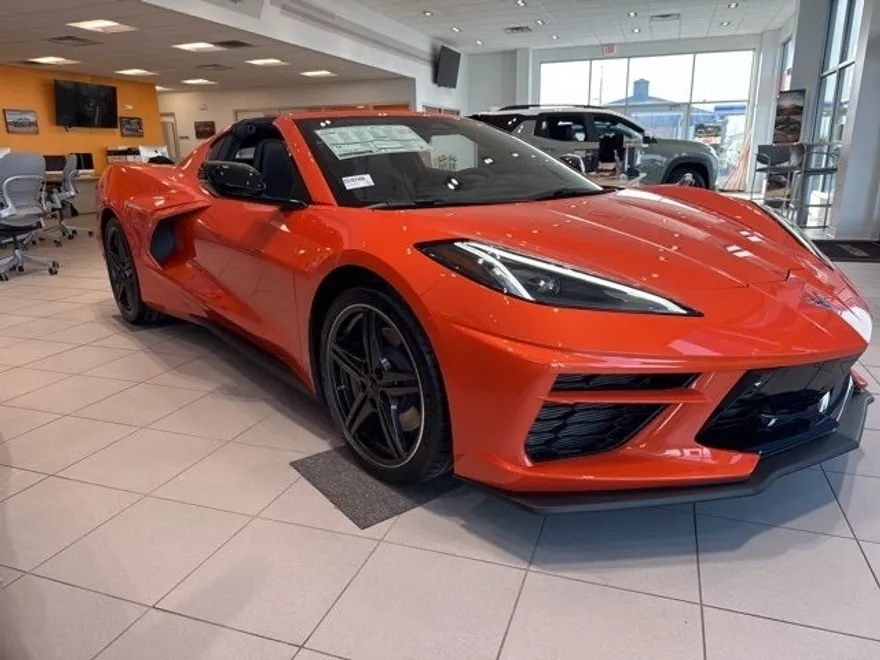 2025 Chevrolet Corvette Stingray 2LT photo 1