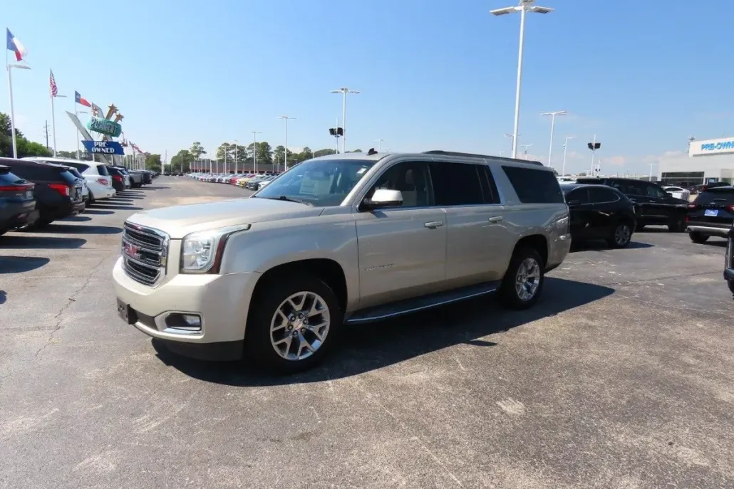 2015 Gmc Yukon XL SLT photo 1