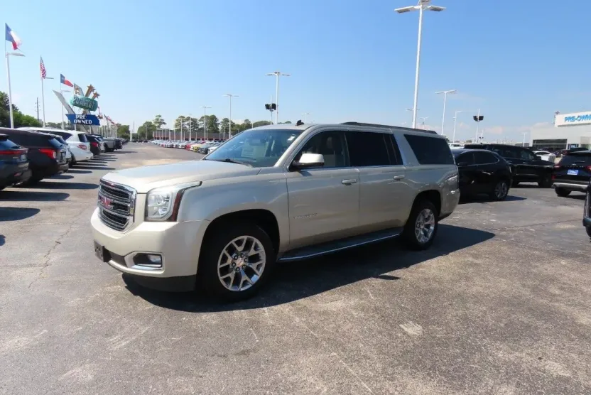 2015 Gmc Yukon XL SLT photo 1