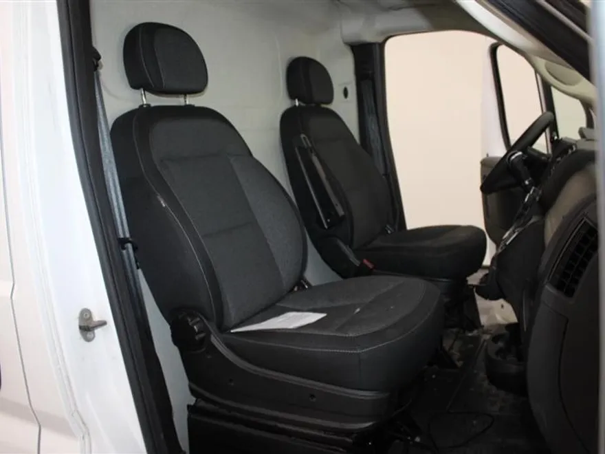 2023 Ram ProMaster 2500 photo 16