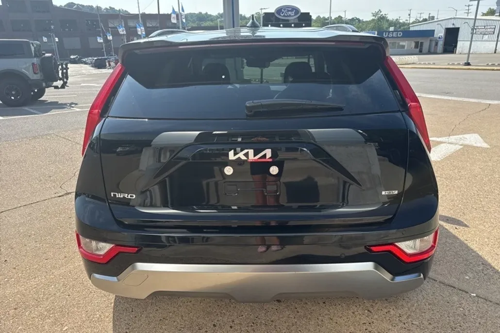2025 Kia Niro EX Touring photo 1