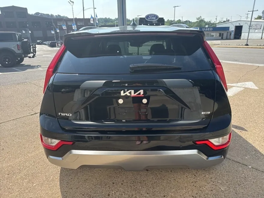 2025 Kia Niro EX Touring photo 1