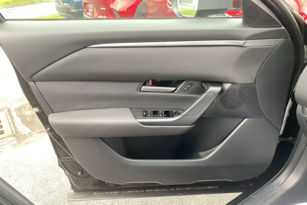 2025 Mazda CX-50 2.5 Select photo 1