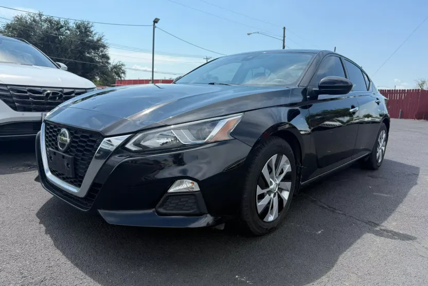 2021 Nissan Altima 2.5 S photo 1