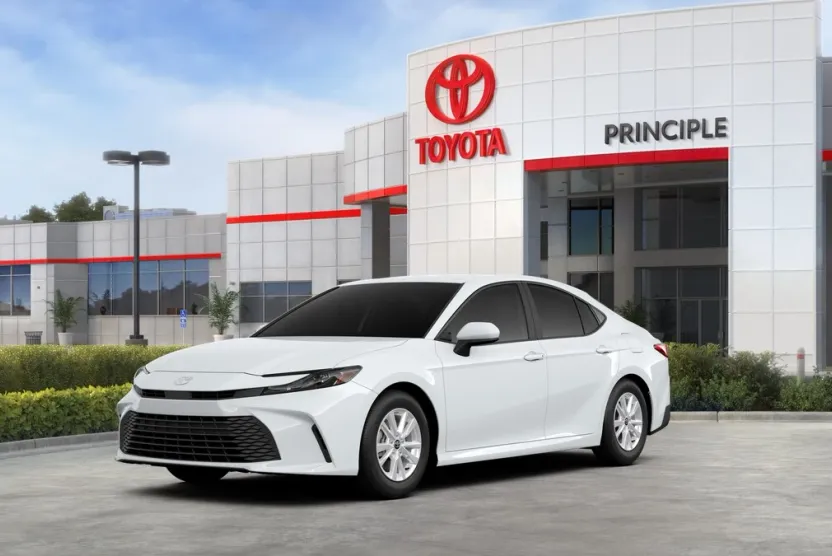 2026 Toyota Camry LE photo 1