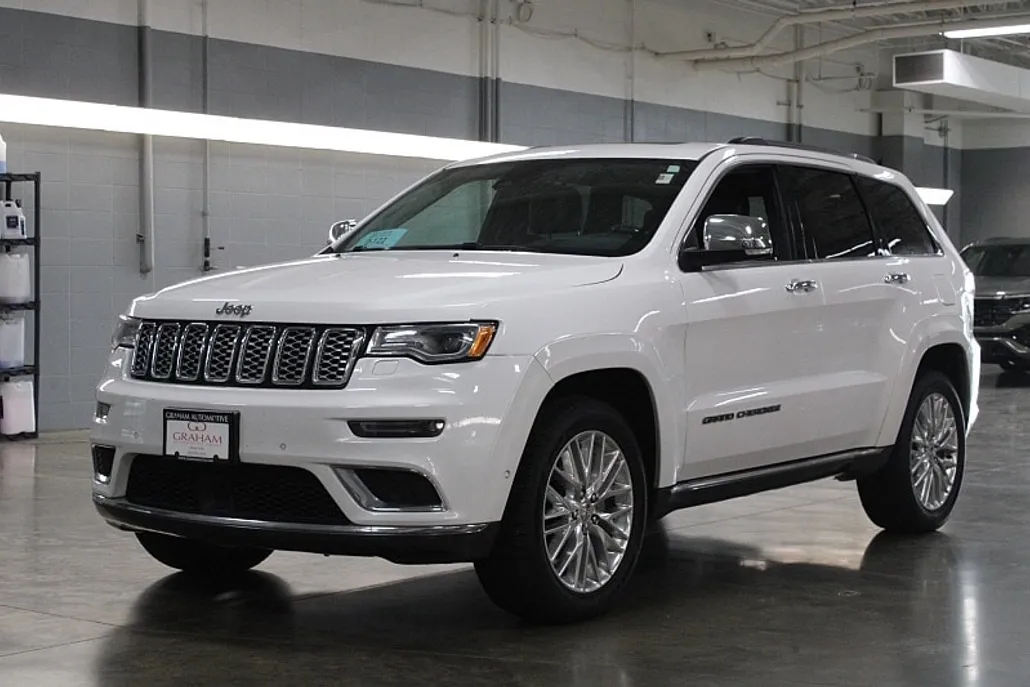 2017 Jeep Grand Cherokee Summit photo 1