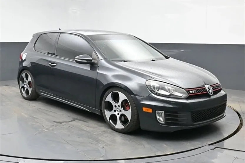 2012 Volkswagen Golf GTI Base photo 1