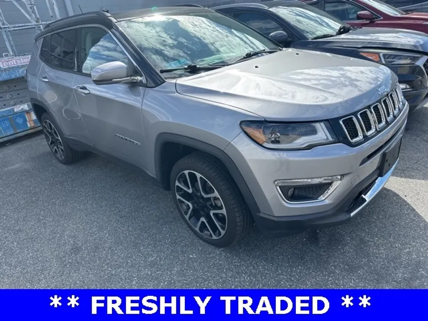 2018 Jeep Compass Limited photo 1