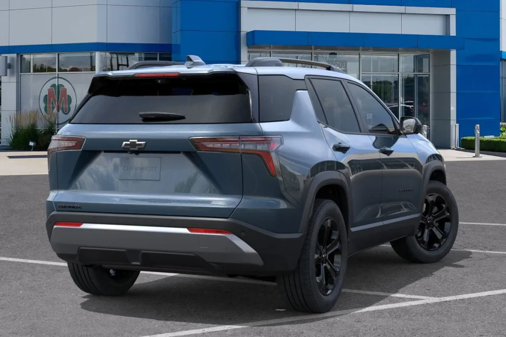 2026 Chevrolet Equinox LT photo 1