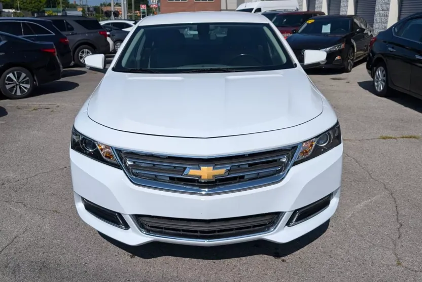 2019 Chevrolet Impala 1LT photo 1
