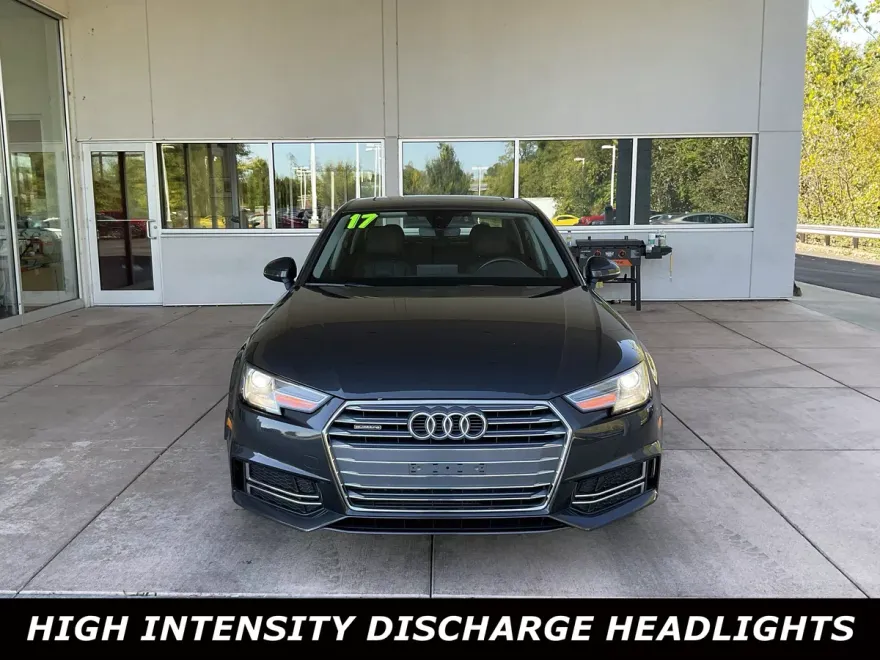 2017 Audi A4 TFSI Premium Quattro photo 1