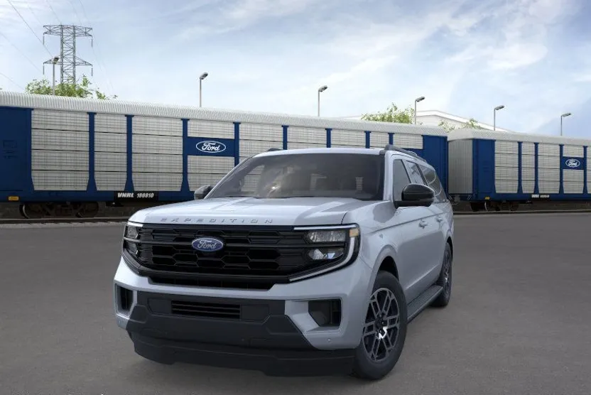 2025 Ford Expedition MAX photo 1