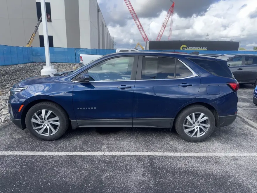 2022 Chevrolet Equinox photo 1