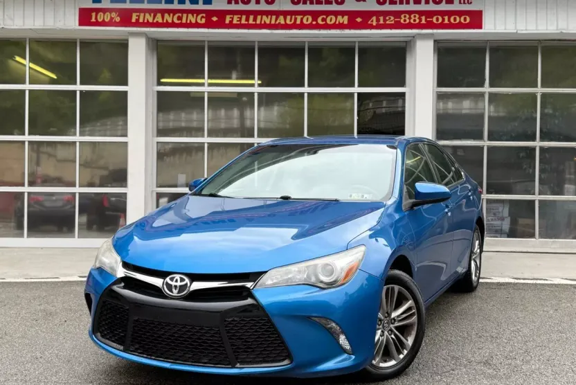 2017 Toyota Camry XLE XSE photo 1