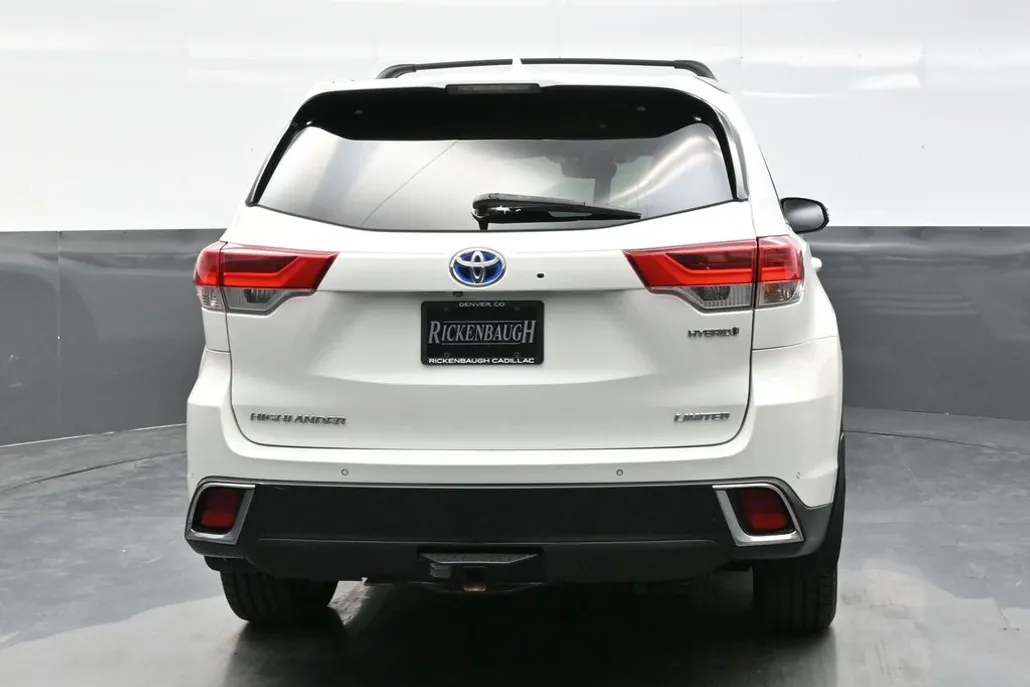 2017 Toyota Highlander Hybrid Limited Platinum photo 1