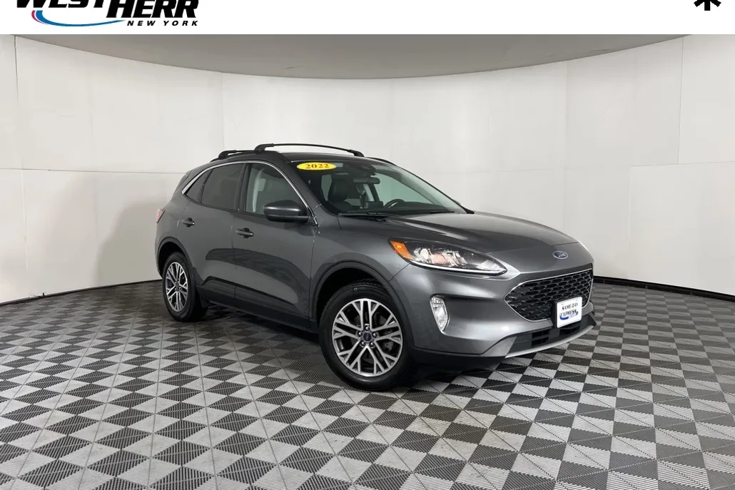 2022 Ford Escape SEL photo 1