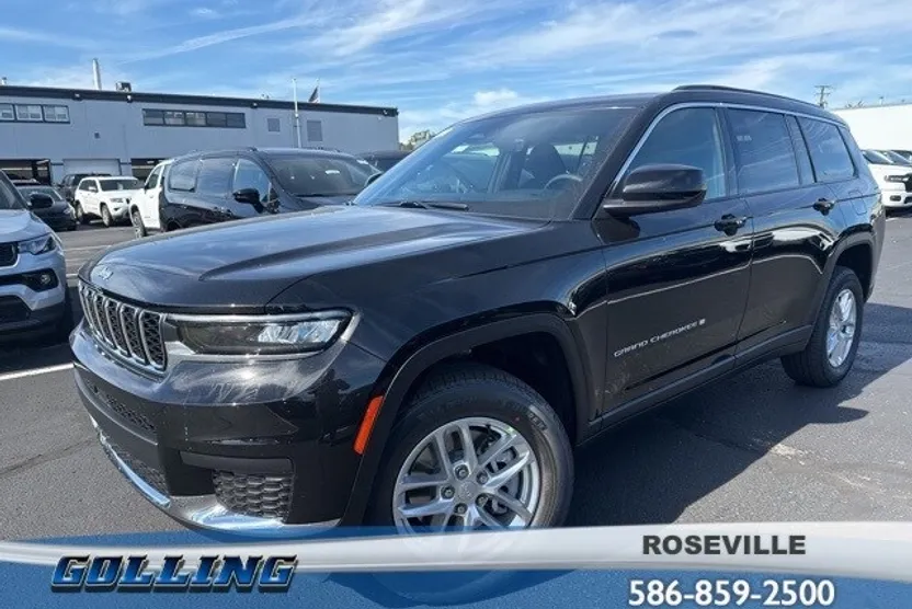 2025 Jeep Grand Cherokee Laredo photo 1
