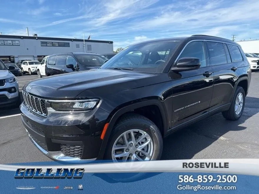 2025 Jeep Grand Cherokee Laredo photo 1