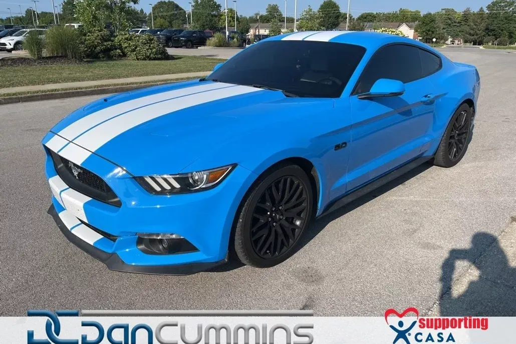 2017 Ford Mustang GT Premium photo 1