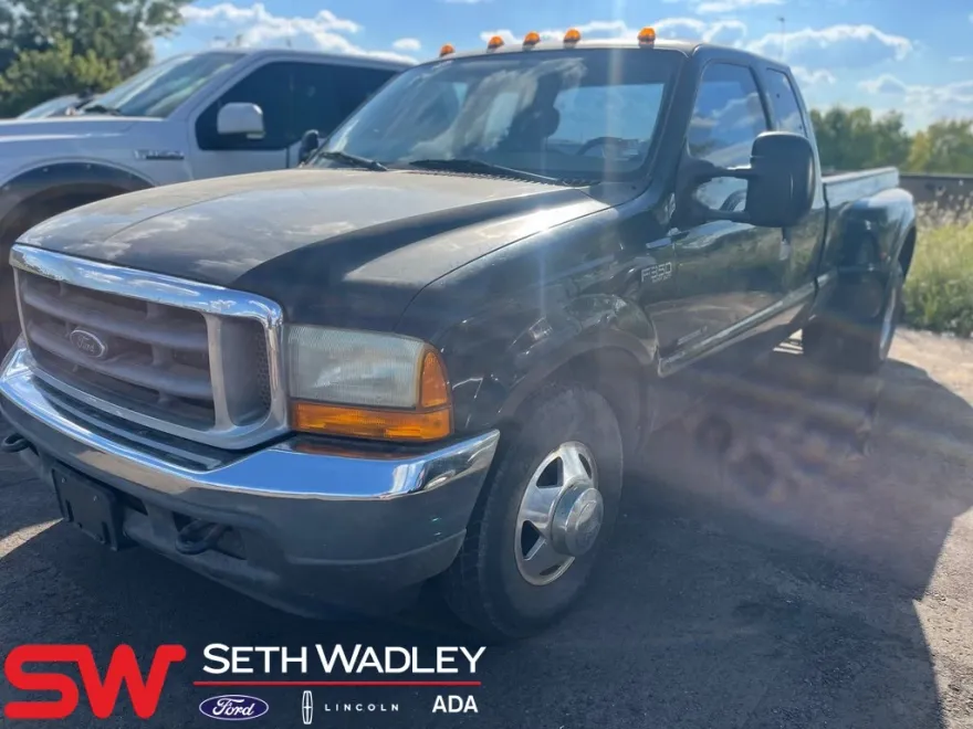 2001 Ford F-350 photo 1