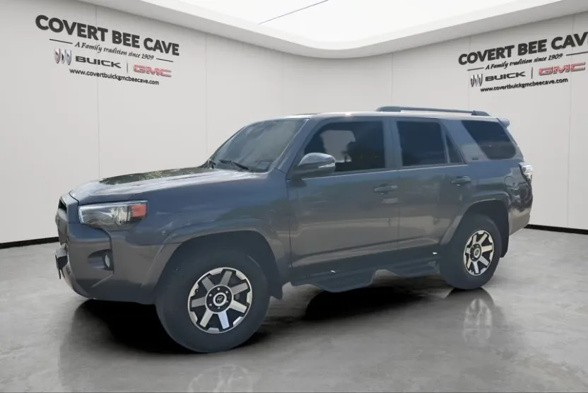2020 Toyota 4Runner SR5 Premium photo 1