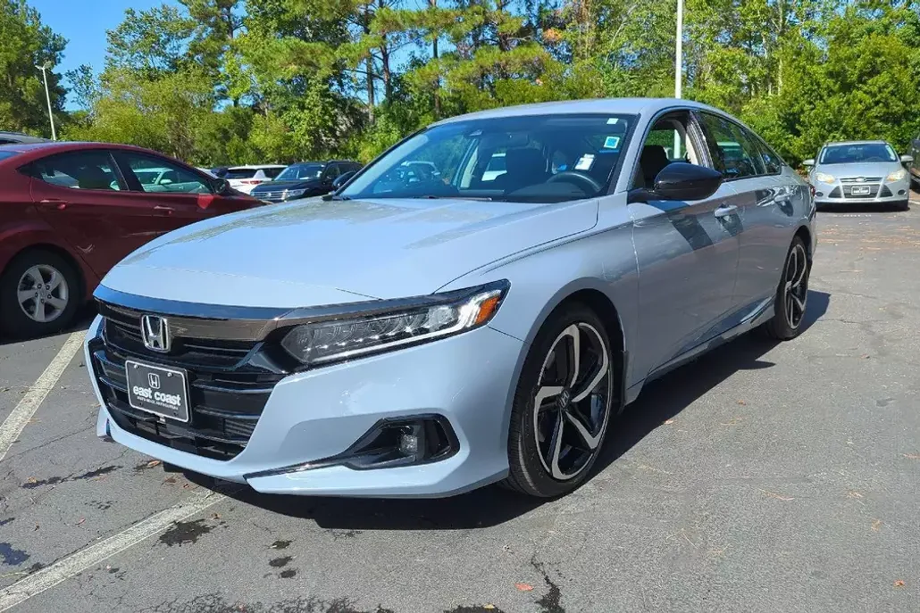 2022 Honda Accord Sport SE photo 1