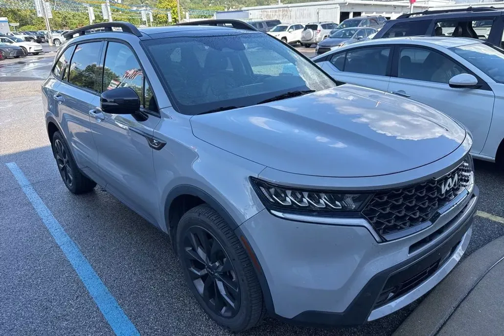 2022 Kia Sorento X-Line EX photo 1