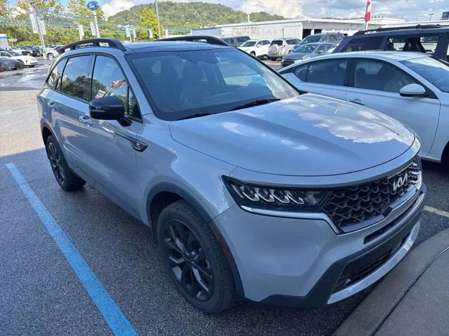 2022 Kia Sorento X-Line EX photo 1