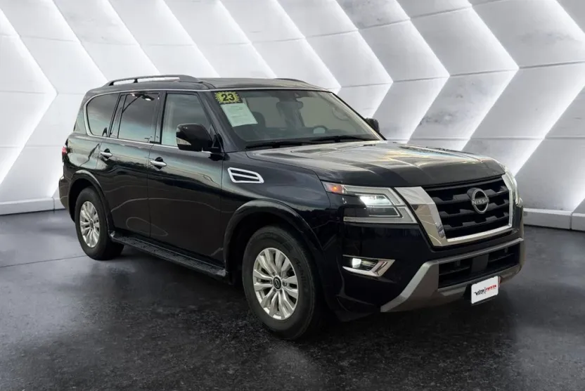 2023 Nissan Armada SV photo 1