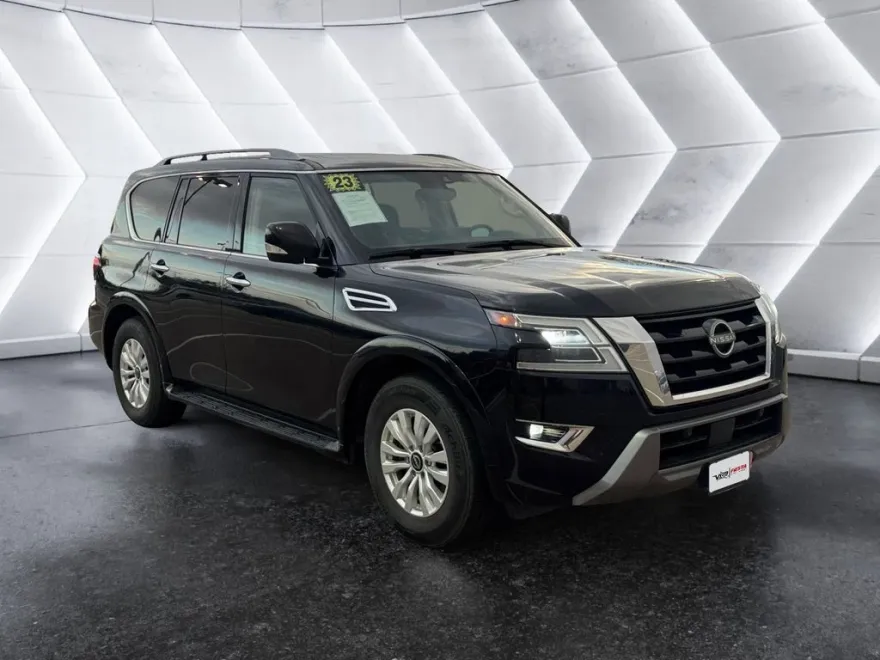 2023 Nissan Armada SV photo 1
