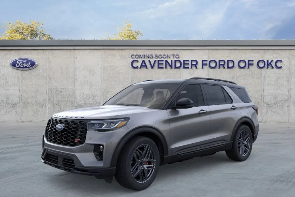 2025 Ford Explorer ST photo 1